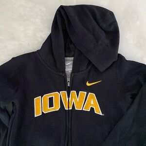 NWT Iowa Hawkeyes Full Zip Hoodie Kids size small